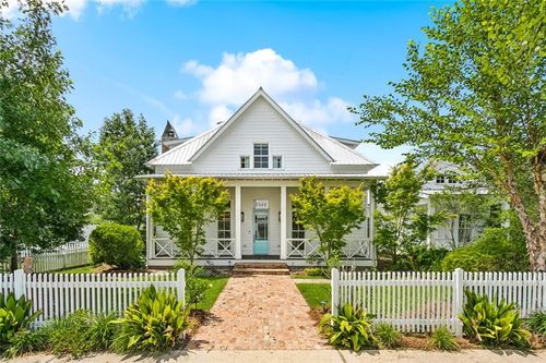 1544 Darlington St, Covington, LA, 70433-6041 | Card Image
