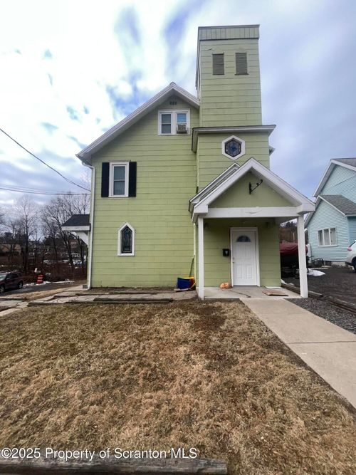 apt-2-42 Mill St, Dallas, PA, 18612-1149 | Card Image