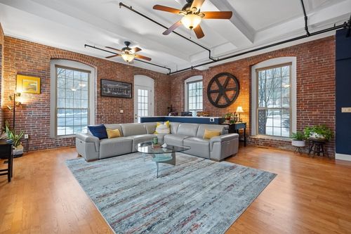 unit-7-12 Brookside Rd, Westford, MA, 01886-2085 | Card Image