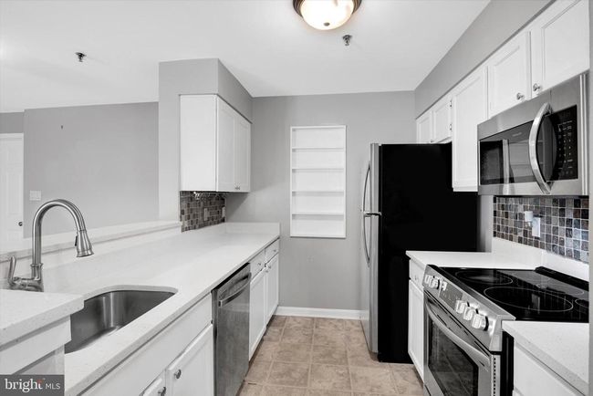 APT-10 - 1100 Quaker Hill Dr, Condo with 2 bedrooms, 1 bathrooms and null parking in ALEXANDRIA VA | Image 16