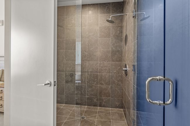 APT-1702 - 2200 Victory Ave, Condo with 2 bedrooms, 2 bathrooms and null parking in Dallas TX | Image 25