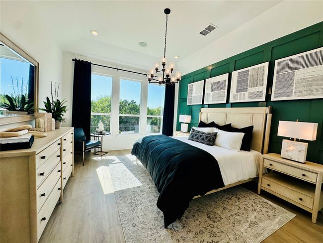 Primary Bedroom with tray ceiling | Image 10