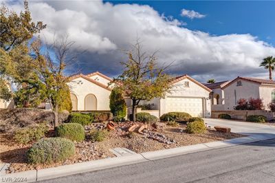 2136 Idaho Falls Drive, House other with 2 bedrooms, 2 bathrooms and null parking in Henderson NV | Image 3