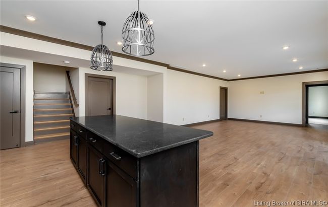 5560 Old Vincennes Rd, Home with 4 bedrooms, 4 bathrooms and null parking in Floyds Knobs IN | Image 84