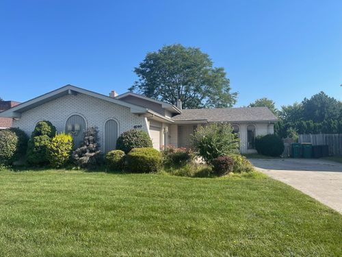1049 Heather Ln, Munster, IN, 46321-3506 | Card Image