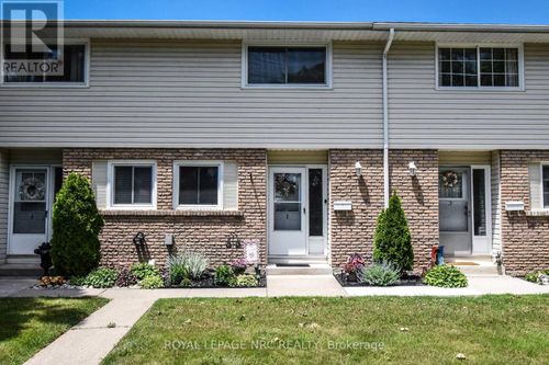 2-151 Parnell Rd, Saint Catharines, ON, L2M3S4 | Card Image