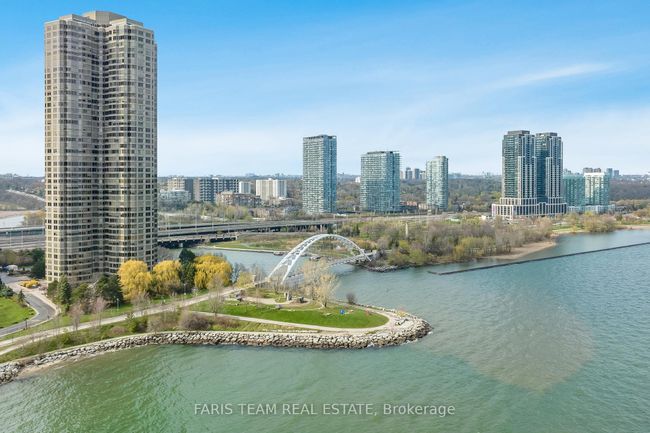 806 - 88 Palace Pier Crt, Condo with 2 bedrooms, 2 bathrooms and 1 parking in Etobicoke ON | Image 27
