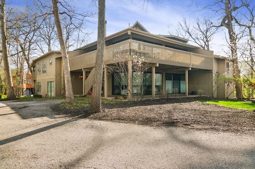 501 Abbey Springs Dr, Fontana, WI, 53125 | Card Image