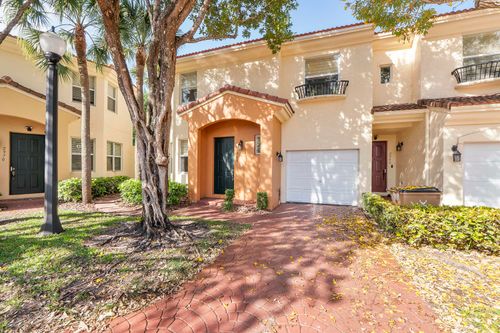 2968 Deer Creek Country Club Blvd, Deerfield Beach, FL, 33442-7935 | Card Image