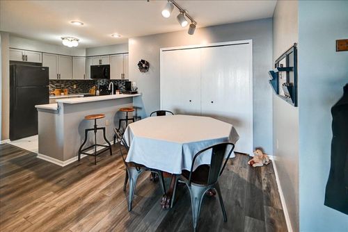 unit-104-203 Kearney Way, Waunakee, WI, 53597-2413 | Card Image