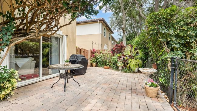 12752 Sw 49 Th Ct, Townhouse with 4 bedrooms, 3 bathrooms and null parking in Miramar FL | Image 34