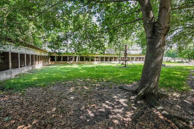 1083 County Road 147, House other with 3 bedrooms, 2 bathrooms and 2 parking in Alvin TX | Image 27