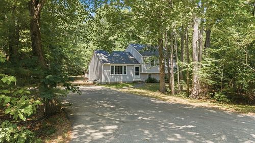 10 Woodhaven St, Carver, MA, 02330-1385 | Card Image