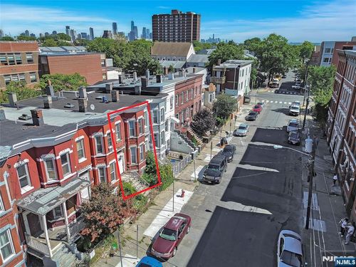 62.5 Oak St, Jersey City, NJ, 07304 | Card Image