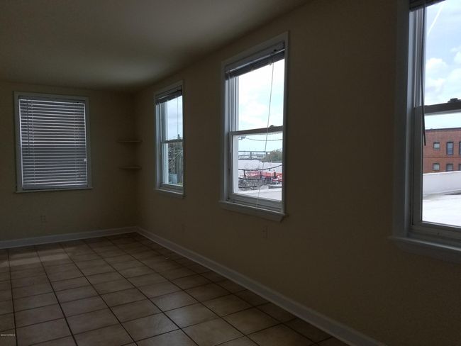 APT-202 - 15 Wilkinson Aly, Condo with 3 bedrooms, 2 bathrooms and null parking in Wilmington NC | Image 13