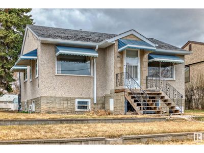 119 St, House other with 4 bedrooms, 2 bathrooms and 3 parking in Edmonton AB | Image 2