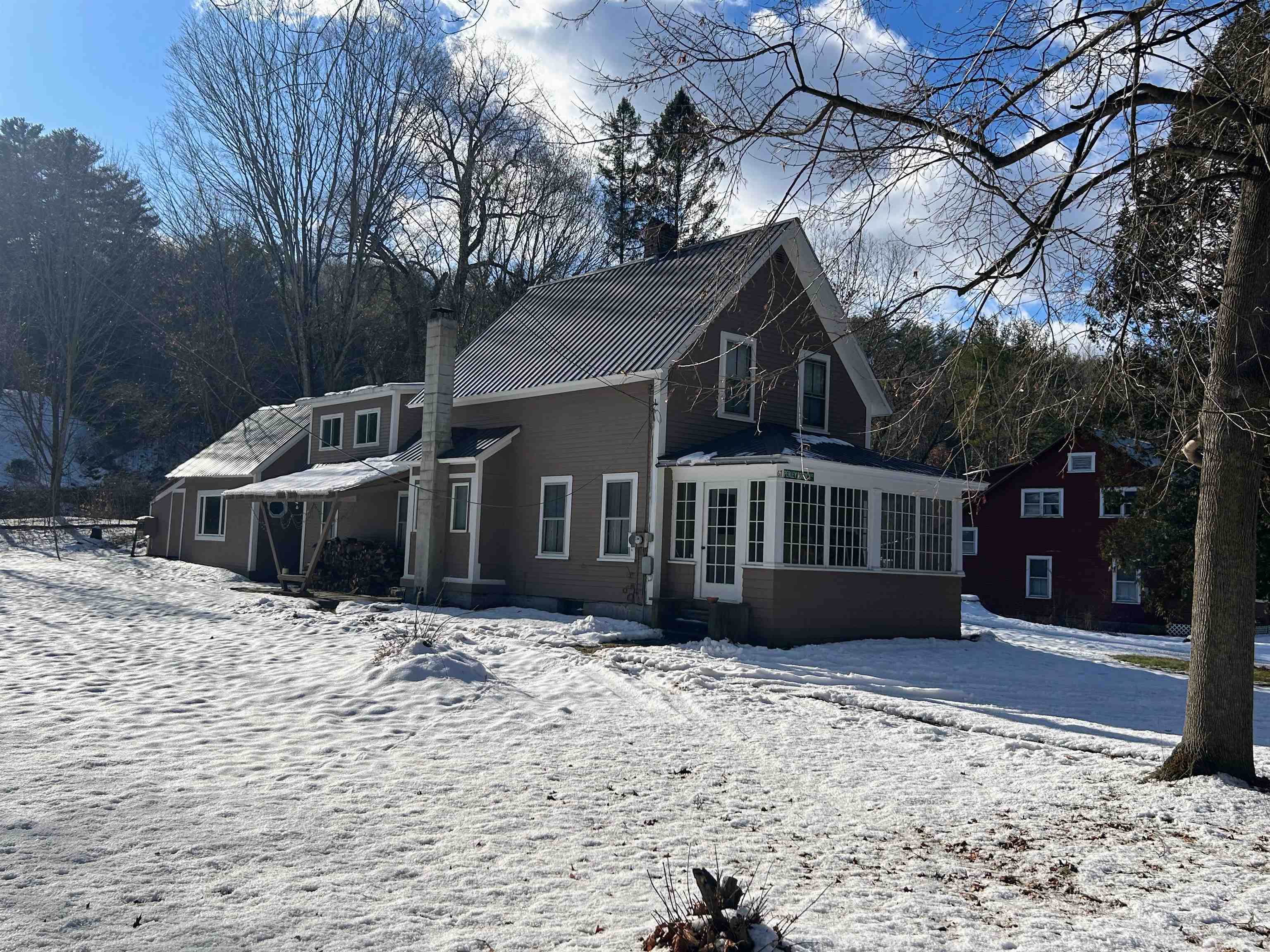 Perley Gordon Rd, Springfield, VT 05156