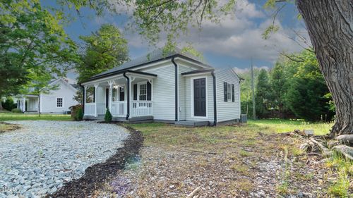 717 Brewer Ave, Wake Forest, NC, 27587-2208 | Card Image