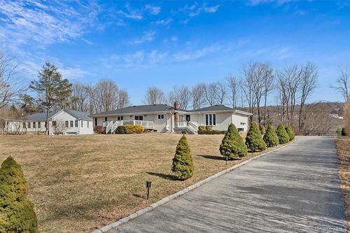 10 Hidden Dr, Monroe, NY, 10950-5019 | Card Image