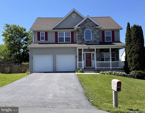 385 Thayers Gull Dr, MARTINSBURG, WV, 25405-9646 | Card Image