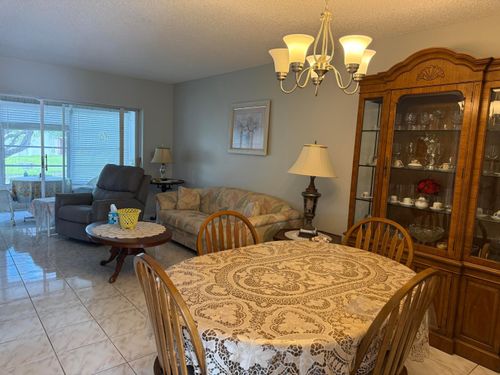 204-3001 Nw 46th Avenue, Lauderdale Lakes, FL, 33313 | Card Image