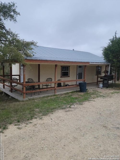 257 Forest Trail Dr, Bandera, TX, 78003-3946 | Card Image