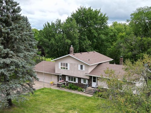 424 S Driftwood St, Royalton, MN, 56373-4533 | Card Image