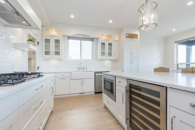 33990 Parr Ave, House other with 6 bedrooms, 4 bathrooms and null parking in Mission BC | Image 10
