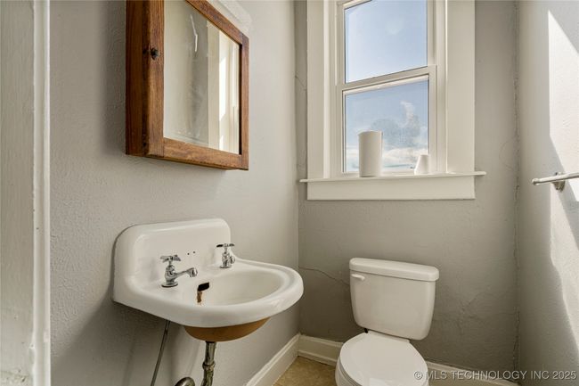 112 Dewey Ave, Home with 4 bedrooms, 3 bathrooms and null parking in Sapulpa OK | Image 61