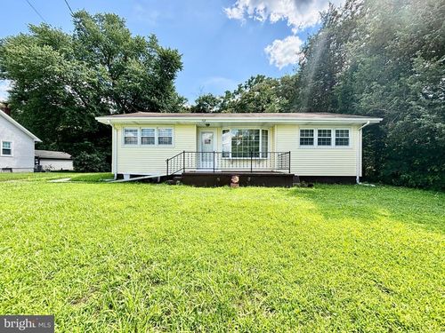 123 S Pemberton Rd, PEMBERTON, NJ, 08068-1637 | Card Image