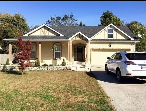 357 Woodtrace Dr, Clarksville, TN, 37042-6103 | Card Image