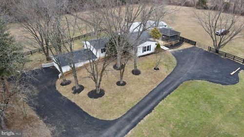 39362 Rickard Rd, Lovettsville, VA, 20180-3210 | Card Image