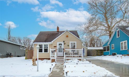 1133 Prairie St, Adel, IA, 50003-1720 | Card Image