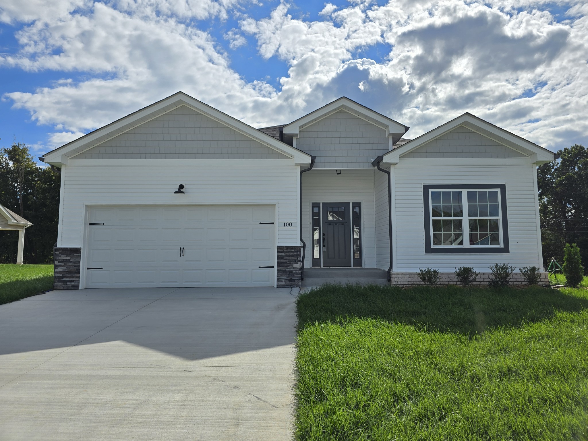 Hummingbird Way, Clarksville, TN 37043