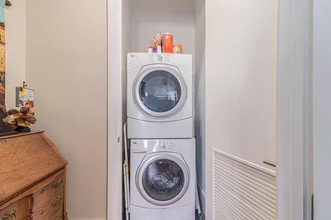 FULL SIZE WASHER AND DRYER | Image 20