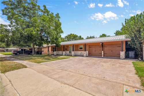 3107 Flamingo Dr, Victoria, TX, 77901-7641 | Card Image