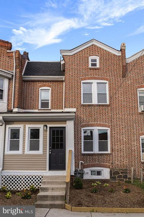 209 E 24th St, WILMINGTON, DE, 19802-4303 | Card Image