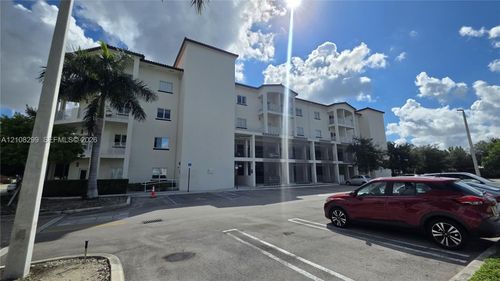 305-10950 Nw 82nd St, Doral, FL, 33178-1756 | Card Image