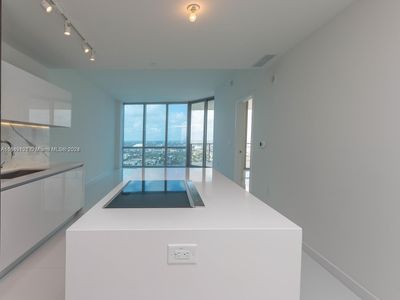 2906 - 851 Ne 1st Ave, Condo with 1 bedrooms, 2 bathrooms and null parking in Miami FL | Image 1