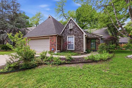 5516 S Delaware Court, Tulsa, OK, 74105 | Card Image