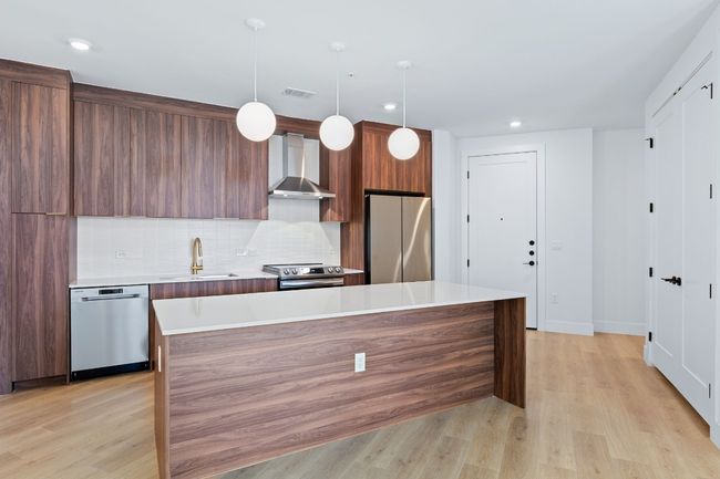 UNIT-546 - 1701 Simond Ave, Condo with 3 bedrooms, 2 bathrooms and 2 parking in Austin TX | Image 6