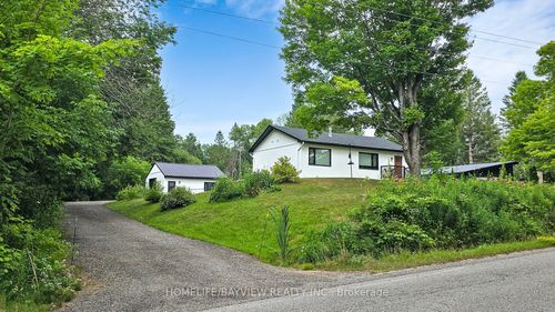 1371 Gill Rd, Midhurst, ON, L9X1M3 | Card Image