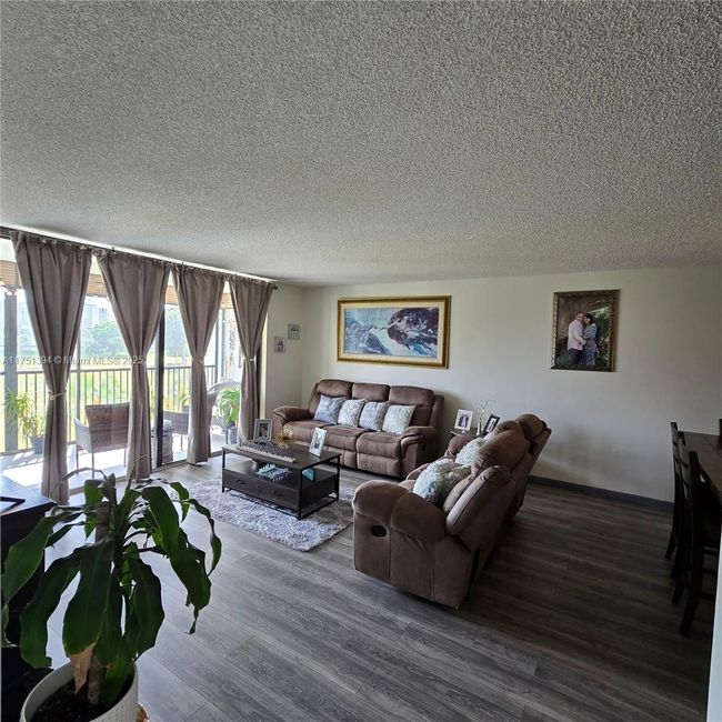 APT-306 - 7050 44 Th St, Condo with 2 bedrooms, 2 bathrooms and null parking in Lauderhill FL | Image 4