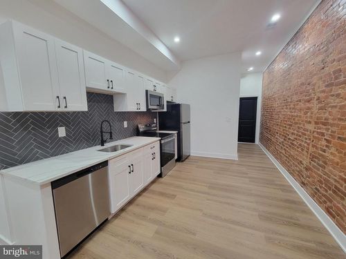 2-2933 N 12th St, PHILADELPHIA, PA, 19133-1326 | Card Image