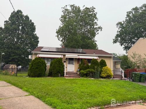 89 Oak Ln, Edison, NJ, 08817-3570 | Card Image