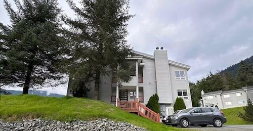 apt-a6-1008 Hooter Ln, Juneau, AK, 99801-9513 | Card Image