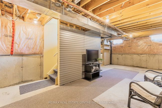12 Sentimental Way, House attached with 3 bedrooms, 2 bathrooms and 1 parking in Brampton ON | Image 25