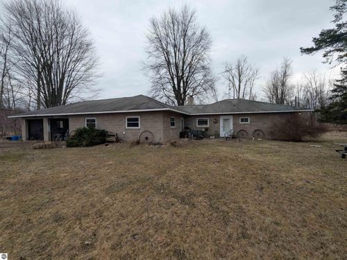 4438 Reynolds Rd, Turner, MI, 48765-9771 | Card Image