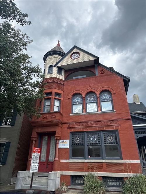 1-139 E Broad, Bethlehem City, PA, 18018 | Card Image