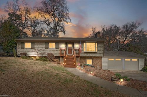 610 Colonial Dr, High Point, NC, 27262-3740 | Card Image